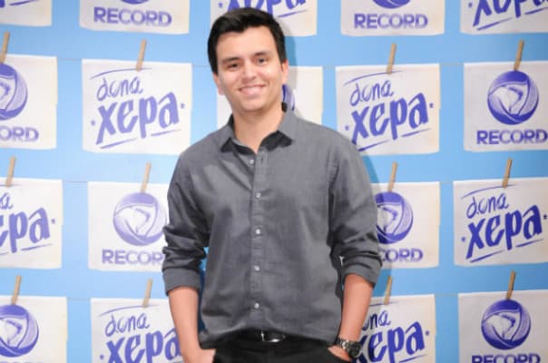 Record renova contrato com o Gustavo Reiz, autor de "Dona Xepa"