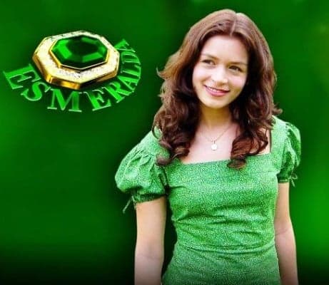 "Esmeralda" massacra a Record e registra o dobro de audiência