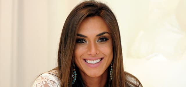 Revoltada com Sheik, Nicole Bahls dispara: "Não me surpreendeu na cama"