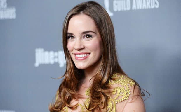 Christa B. Allen, Charlotte de "Revenge", estará em "Baby Daddy"