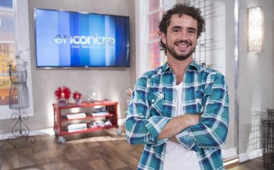Felipe Andreoli pede para o filho esperar para nascer: "aguenta mais uma semana"