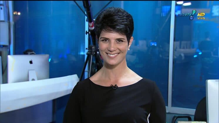 Mariana Godoy deve mesmo entrevistar o Papa em breve