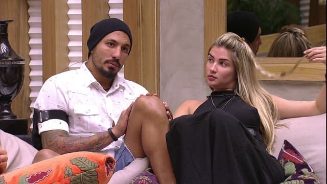 "BBB15": Aline e Fernando não foram à festa do programa com os outros participantes