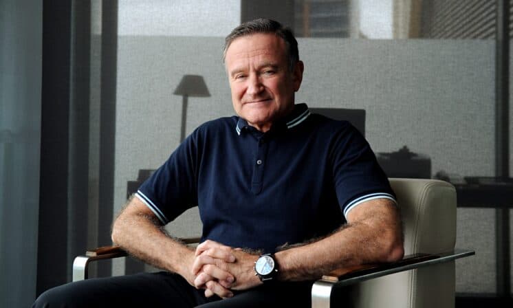 Robin Williams teria cortado os pulsos antes de se enforcar, diz TV