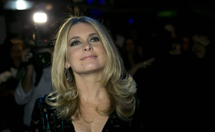 Cláudia Abreu é confirmada no elenco de "Sagrada Família"