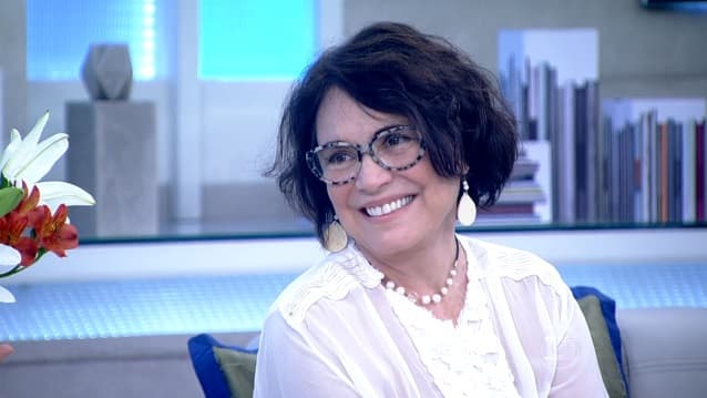 Regina Duarte aparece com visual de cafetina para próxima novela das seis; confira