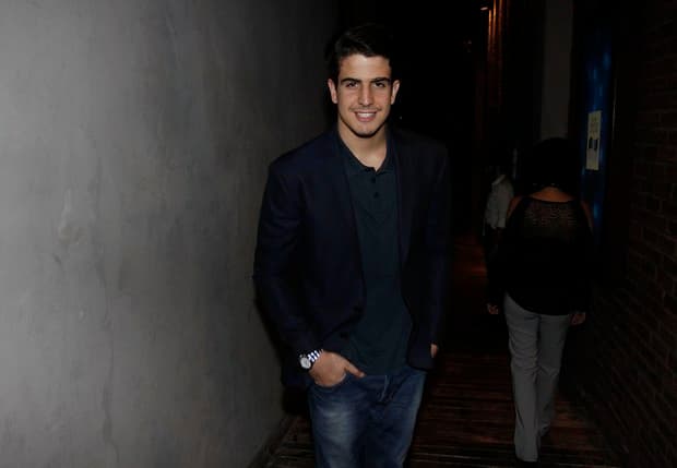 Graças à fama dos pais, Enzo Celulari faz merchan em rede social