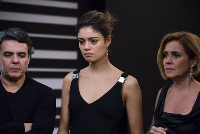 "Babilônia": Murilo é assassinado misteriosamente e todos ficam chocados; confira imagens e detalhes