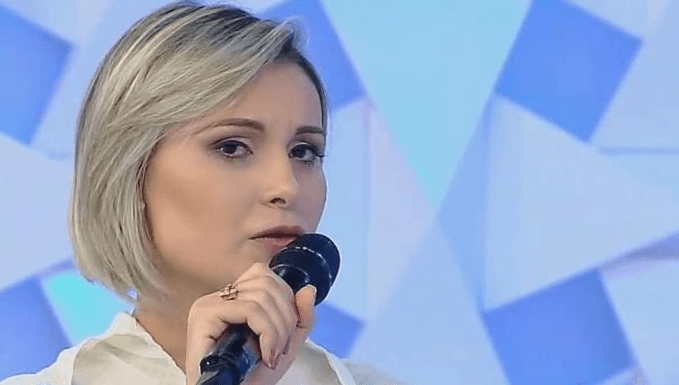 Fiel da Igreja Universal, Andressa Urach defende a submissão das mulheres