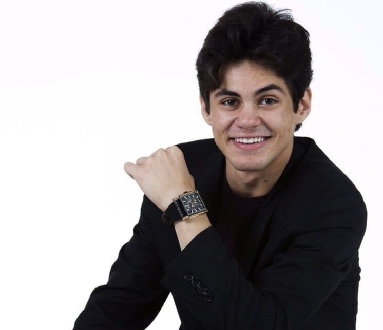 Filho de Shaolin, Lucas Veloso é elogiado pela direção de "Velho Chico"