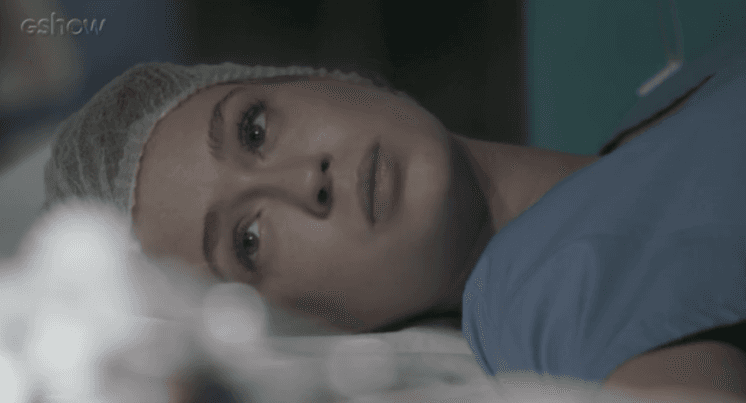 "Totalmente Demais": Eliza doa parte de seu fígado para salvar Jonatas