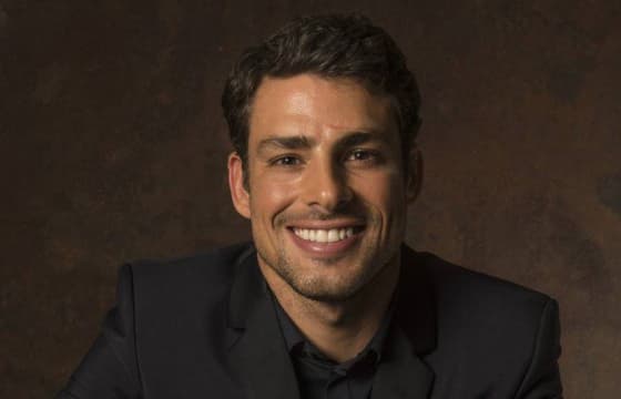 Cauã Reymond evita expor sua filha e elogia William Bonner e Fátima Bernardes