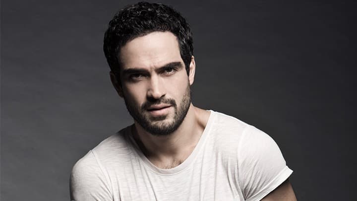Alfonso Herrera comemora nascimento do primeiro filho
