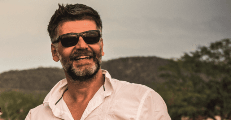 Diretor de "Dois Irmãos" gera climão e critica colegas na frente de todos