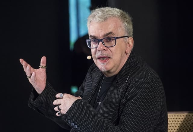 Walcyr Carrasco faz revelações sobre "Verdades Secretas" e diz não escrever como outros autores
