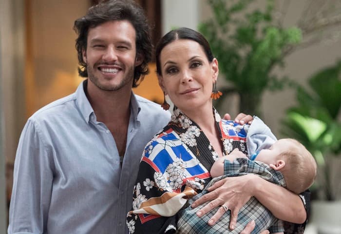 http://tvfoco.uai.com.br/wp-content/uploads/2015/05/Daniela-Mercury.jpg http://tvfoco.uai.com.br/wp-content/uploads/2015/05/Daniela-Mercury.jpg