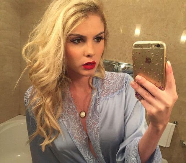 Prestes a estrear na Globo, Bárbara Evans publica vídeo sem maquiagem