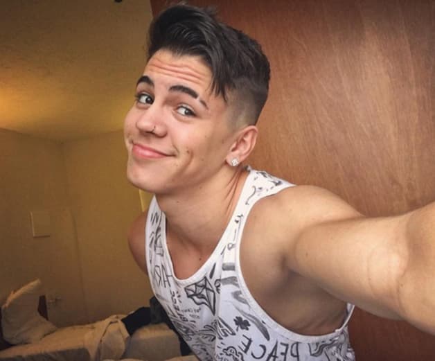 Biel publica foto e fãs questionam sua sexualidade: "Biel nera hétero?"