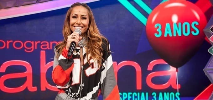 Sabrina Sato faz viagem internacional por conta de seu programa na Record