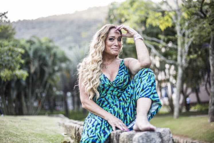 Susana Vieira, famosa e rica, revela que já se sentiu sozinha
