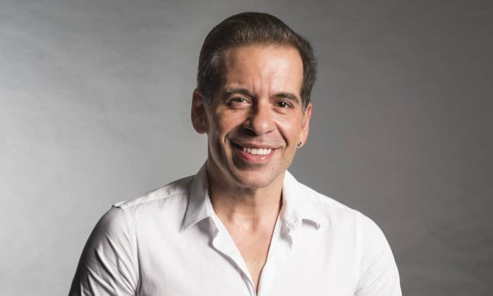 Após ser acusado de debochar de surdos em karaokê, Leandro Hassum se pronuncia
