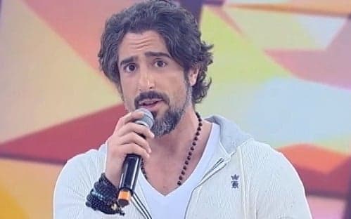 Exclusivo: participante do “A Casa” faz denúncia e revela que candidato teve parada cardíaca dentro do programa