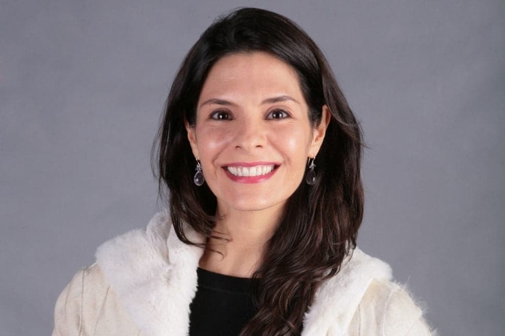 Helena Ranaldi aparece em clique raro com filho bonitão e choca com a semelhança; veja