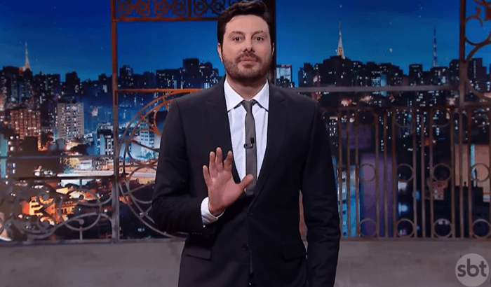 "The Noite" de Danilo Gentili vence a Globo e lidera audiência