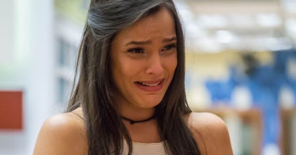 Emilly Araújo expõe relação sobrenatural com mãe e revela contato diário com ela