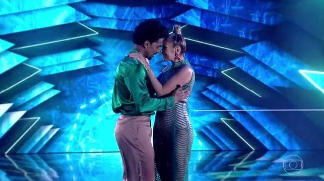Na internet, Galisteu vira "favorita" para vencer "Dança dos Famosos" e se torna um dos assuntos mais comentados