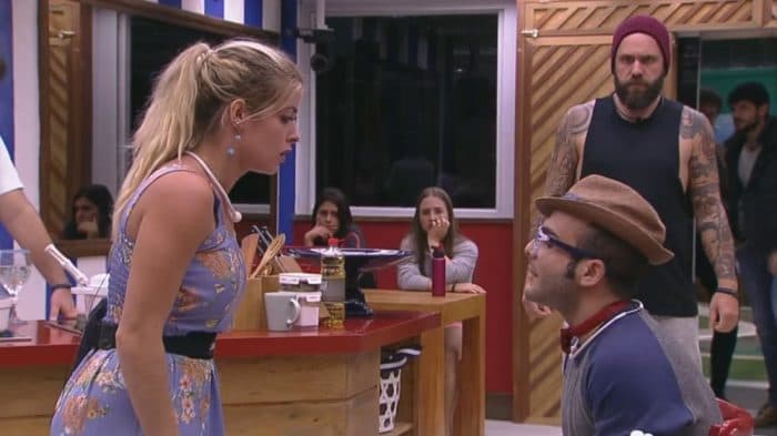 OPINIÃO | Com briga com Mahmoud, Jaqueline cava sua própria cova e deve ser eliminada do BBB18