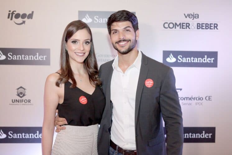 Ex-BBB Lucas compartilha clique com Ana Lúcia após volta
