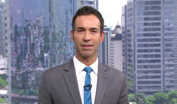 Telespectador perde a compostura ao protestar no SPTV e atrapalha repórter da Globo