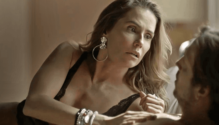 Karola (Deborah Secco) e Remy (Vladimir Brichta) em cena de Segundo Sol (Foto: Divulgação/Globo) Karola (Deborah Secco) e Remy (Vladimir Brichta) em cena de Segundo Sol (Foto: Divulgação/Globo)