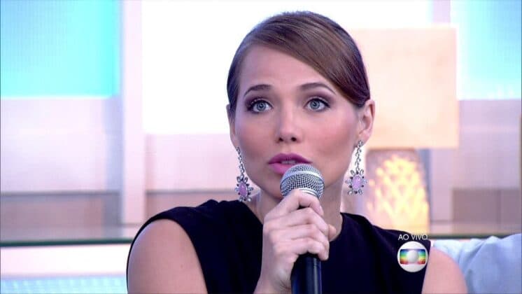 Feminista, Letícia Colin defende a prostituição em Segundo Sol: "Profissão saudável"