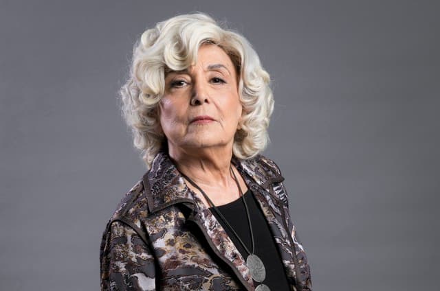 Aos 84 anos, Eva Wilma contradiz colega global e diz que "há espaço para todos" na TV