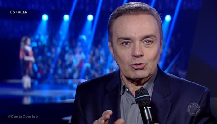 Gugu Liberato na estreia do Canta Comigo (Foto: Reprodução/Record)