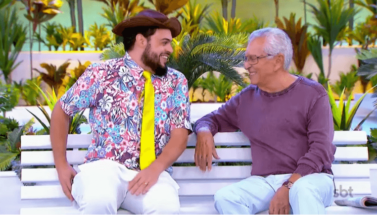 Carlos Alberto de Nóbrega tenta, mas é obrigado a cancelar especial da "Praça" fora do SBT