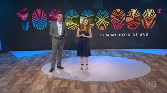 Globo anunciando os 100 milhões de uns telespectadores (Foto: Reprodução) Globo anunciando os 100 milhões de uns telespectadores (Foto: Reprodução)