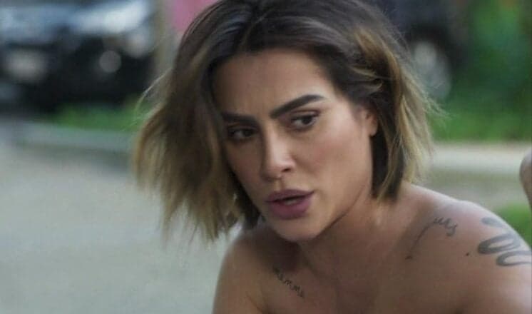 O Tempo Não Para: Betina e Zelda roubam criações de Marocas: 'Vou arruinar aquela biscate'