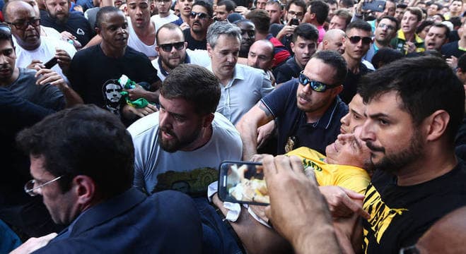 Com Renata Vasconcellos, veja o momento em que a Globo interrompe programação para noticiar o caso de Bolsonaro