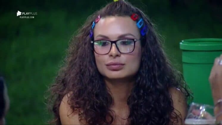 Fora da Fazenda, Fernanda Lacerda abre os olhos para a verdadeira face de Caique Aguiar