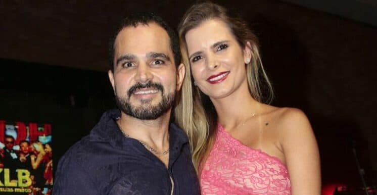 Longe da família, Luciano Camargo revela que está com saudade e posta foto da esposa e das filhas