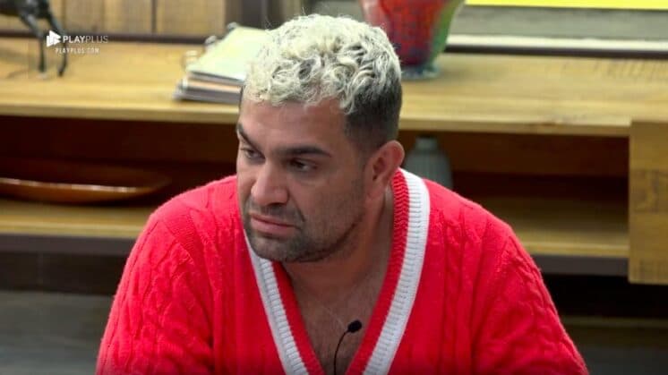 A Fazenda: Evandro Santo é "venenoso" ao debochar de Luane Dias ao compará-la com Catia Paganote