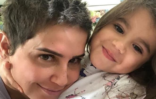 Deborah Secco causa ao anunciar aniversário vegano para a filha