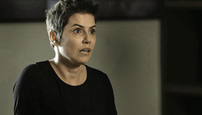 Karola (Deborah Secco) em Segundo Sol (Foto: Reprodução/Globo) Karola (Deborah Secco) em Segundo Sol (Foto: Reprodução/Globo)