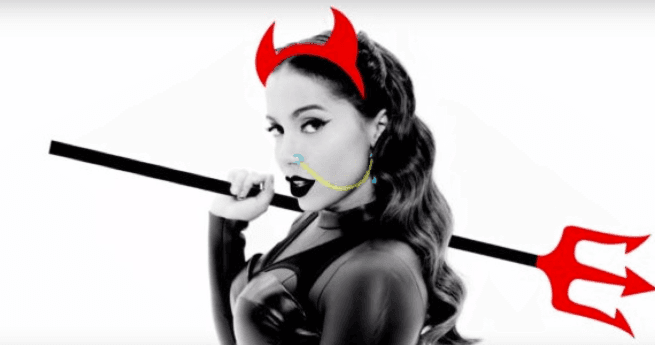 Anitta brinca com pacto com o diabo