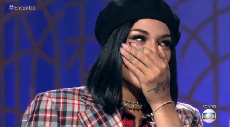Pabllo Vittar se emociona com homenagem e presenças queridas no Encontro com Fátima Bernardes