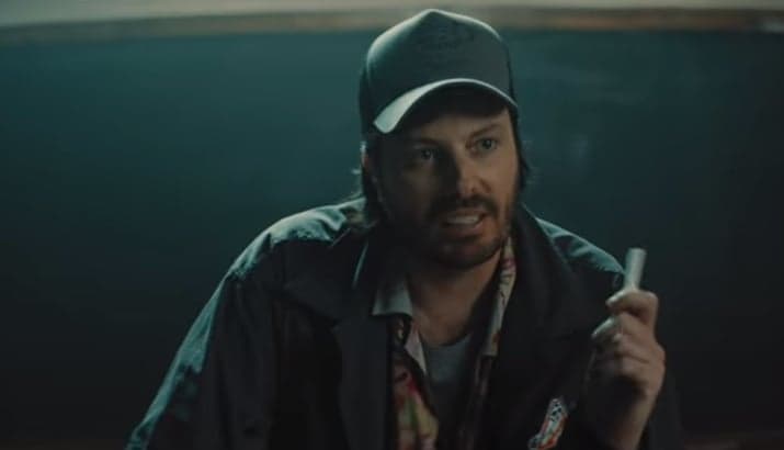 Com muito sangue e violência, novo filme de Danilo Gentili tem trailer divulgado e protagonistas são proibidos de ver