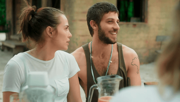 Rosa (Letícia Colin) e Ícaro (Chay Suede) brigam em Segundo Sol (Foto: Divulgação/Globo)